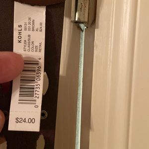 New with tags brown belt XL (I wear a 16)